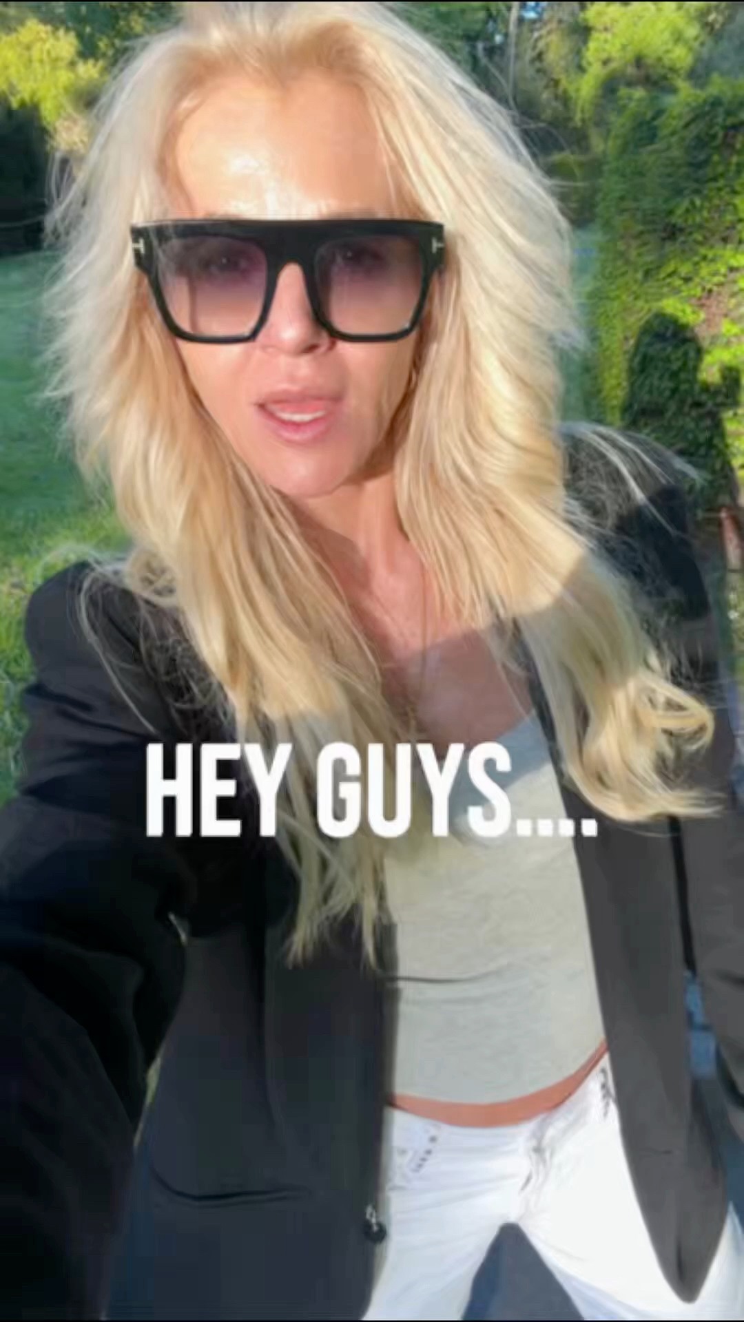 Hello guys….from Krisztina Maria & Thomas Finn